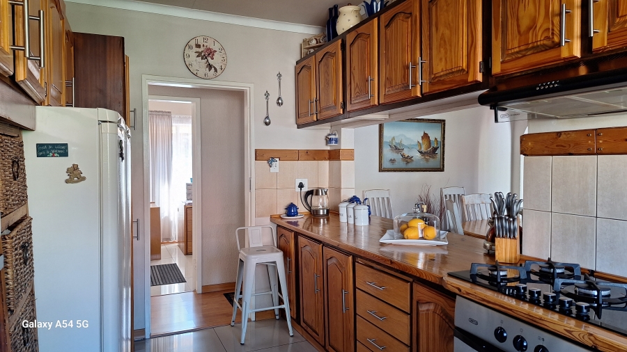 3 Bedroom Property for Sale in Crystal Park Gauteng