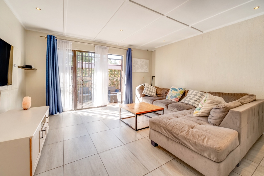 2 Bedroom Property for Sale in Bryanston Gauteng