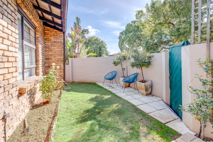 2 Bedroom Property for Sale in Bryanston Gauteng