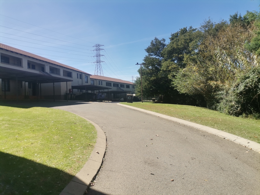 2 Bedroom Property for Sale in Roodepoort West Gauteng