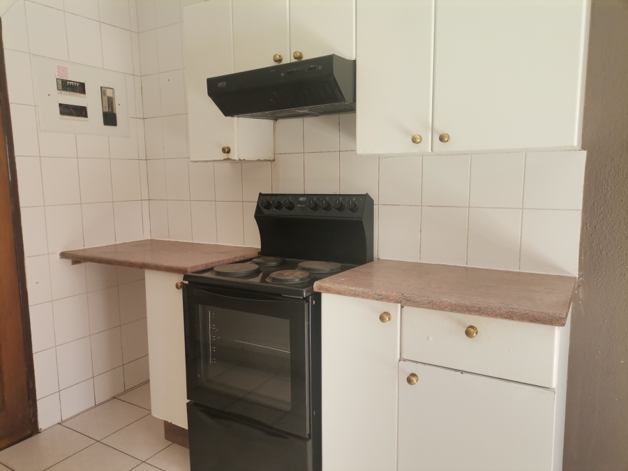 2 Bedroom Property for Sale in Roodepoort West Gauteng