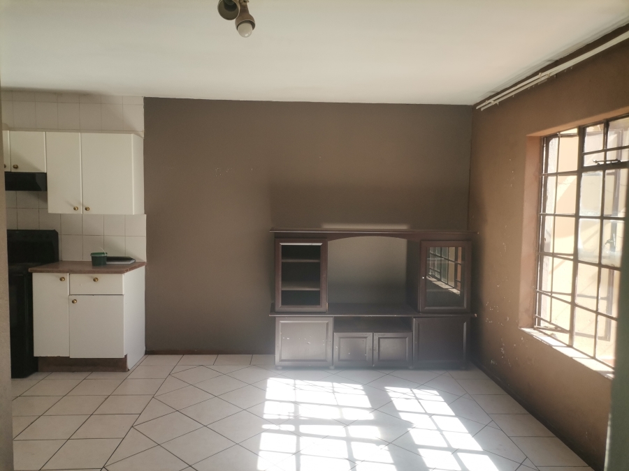 2 Bedroom Property for Sale in Roodepoort West Gauteng