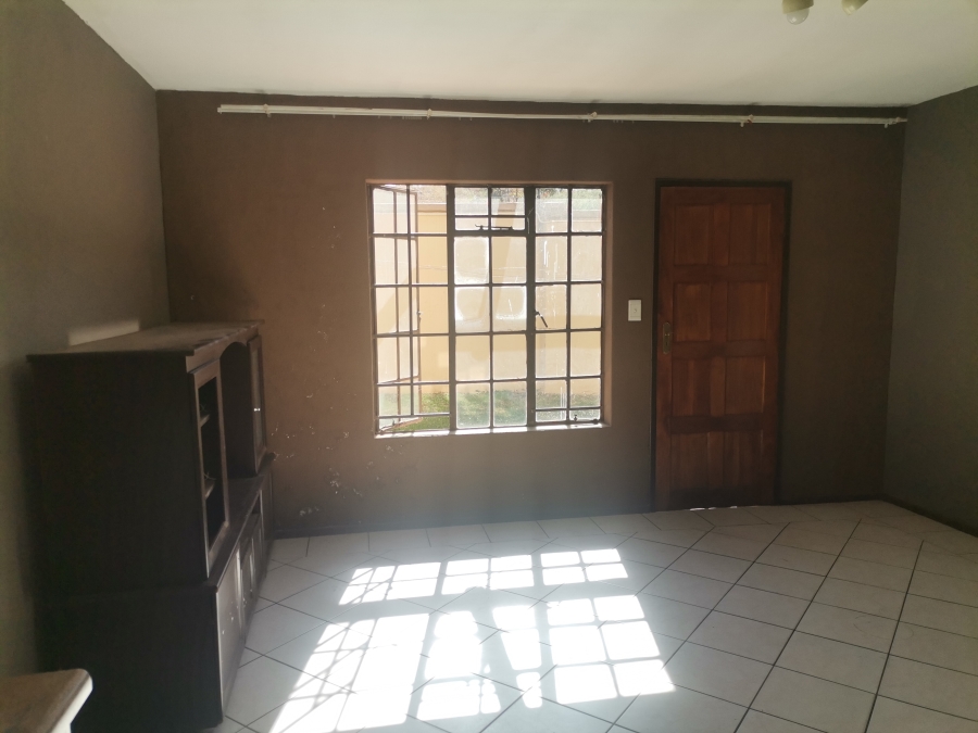 2 Bedroom Property for Sale in Roodepoort West Gauteng