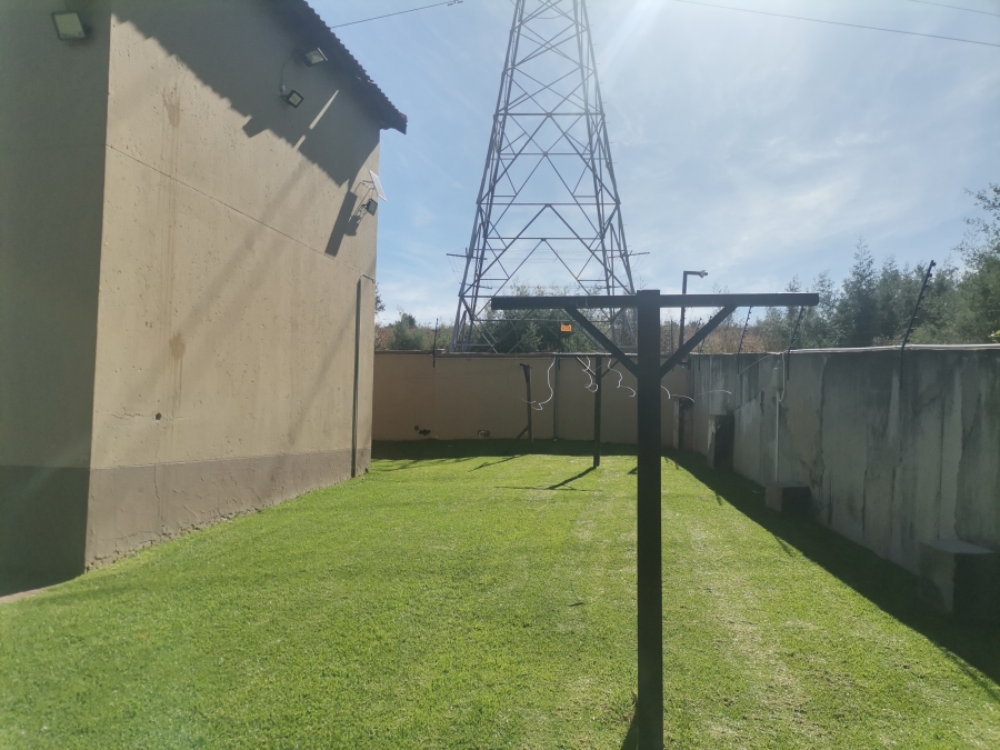 2 Bedroom Property for Sale in Roodepoort West Gauteng