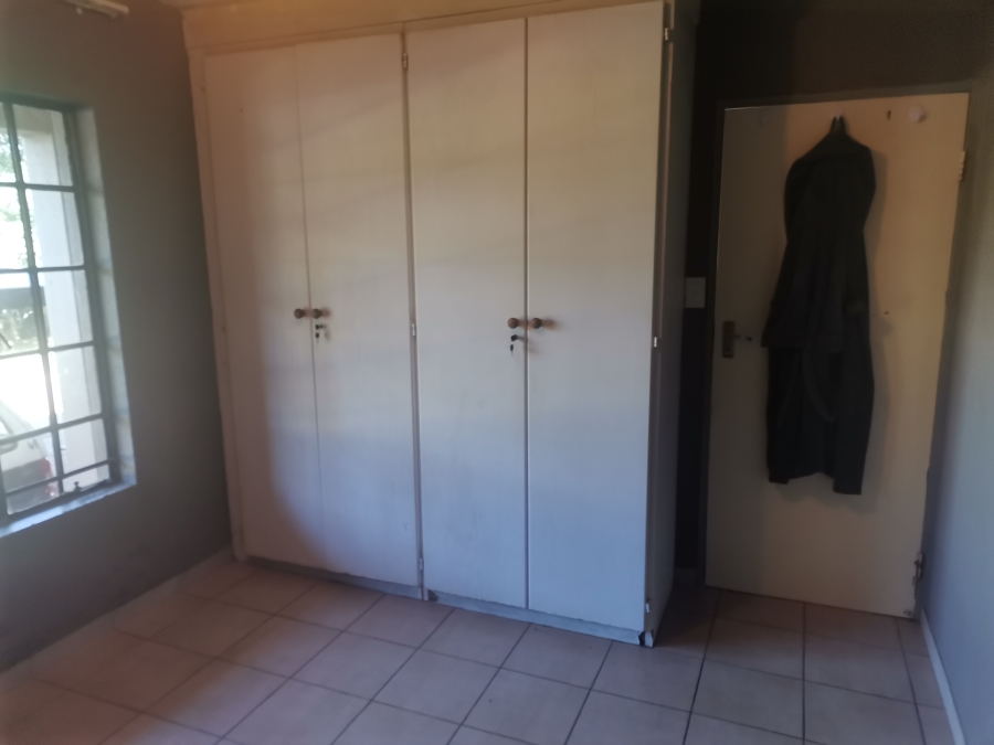 2 Bedroom Property for Sale in Roodepoort West Gauteng