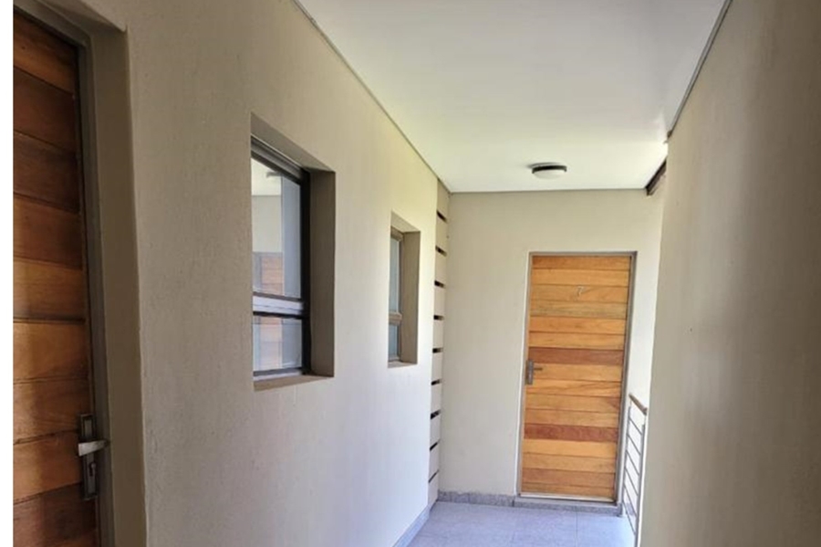 2 Bedroom Property for Sale in Noordwyk Gauteng