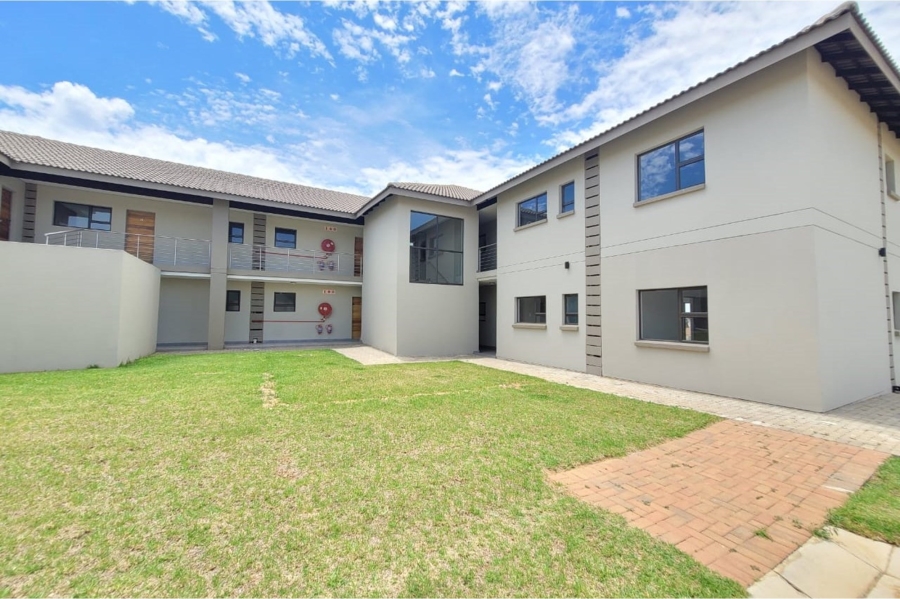 2 Bedroom Property for Sale in Noordwyk Gauteng