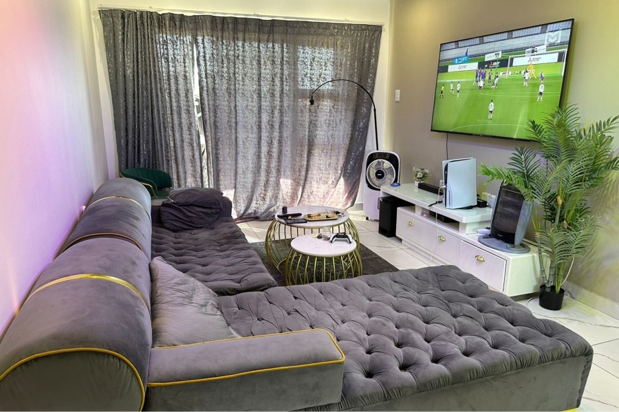 2 Bedroom Property for Sale in Noordwyk Gauteng