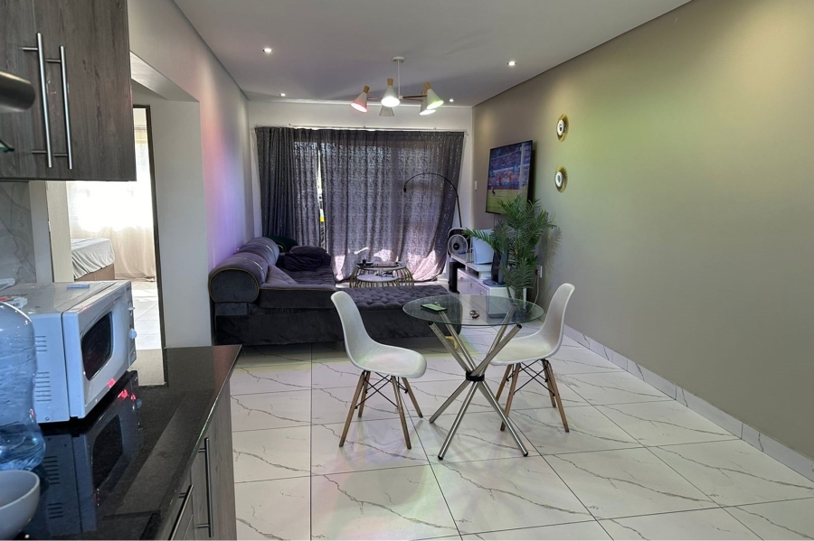 2 Bedroom Property for Sale in Noordwyk Gauteng