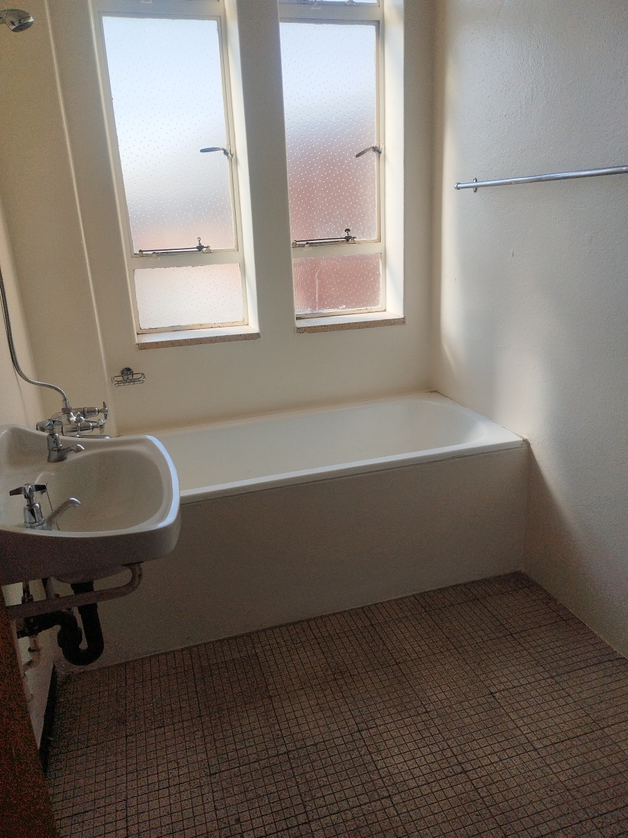 To Let 2 Bedroom Property for Rent in Robertsham Gauteng