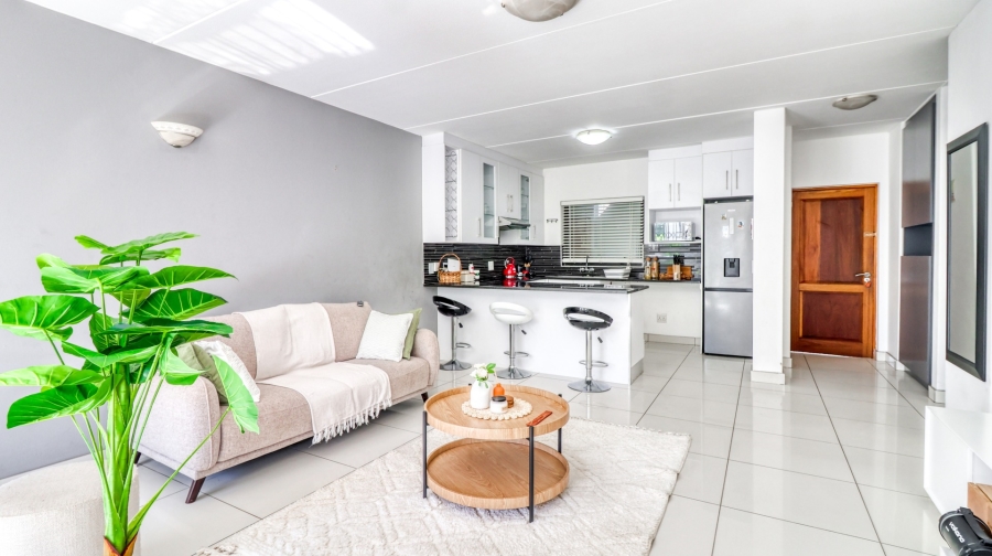 To Let 2 Bedroom Property for Rent in Magaliessig Gauteng