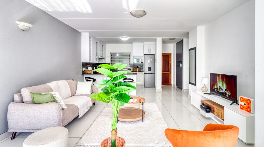 To Let 2 Bedroom Property for Rent in Magaliessig Gauteng