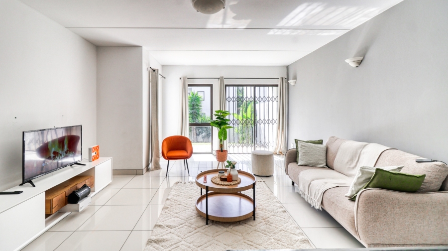 To Let 2 Bedroom Property for Rent in Magaliessig Gauteng