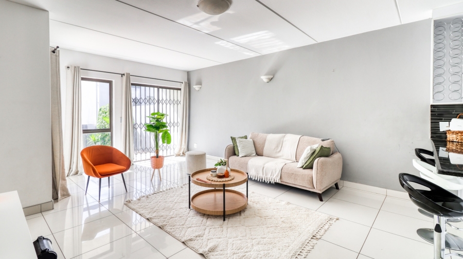 To Let 2 Bedroom Property for Rent in Magaliessig Gauteng