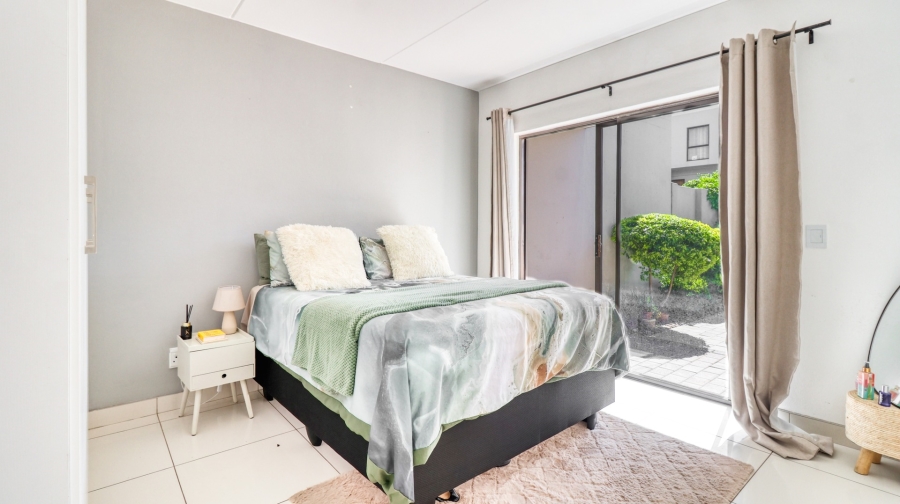 To Let 2 Bedroom Property for Rent in Magaliessig Gauteng