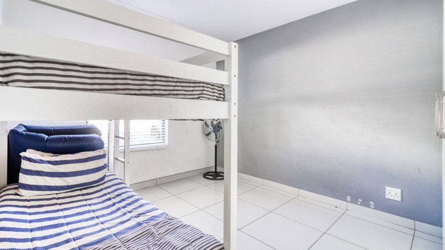 To Let 2 Bedroom Property for Rent in Magaliessig Gauteng