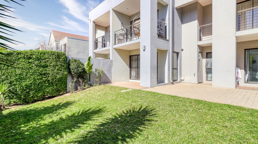 To Let 2 Bedroom Property for Rent in Magaliessig Gauteng