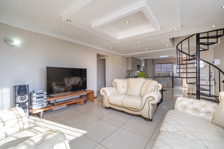 4 Bedroom Property for Sale in Fourways Gauteng