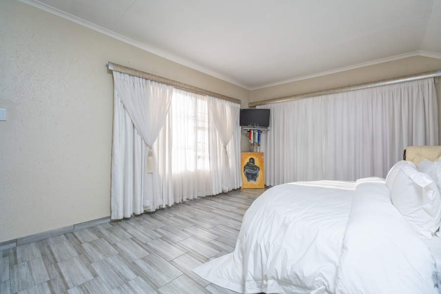 4 Bedroom Property for Sale in Fourways Gauteng