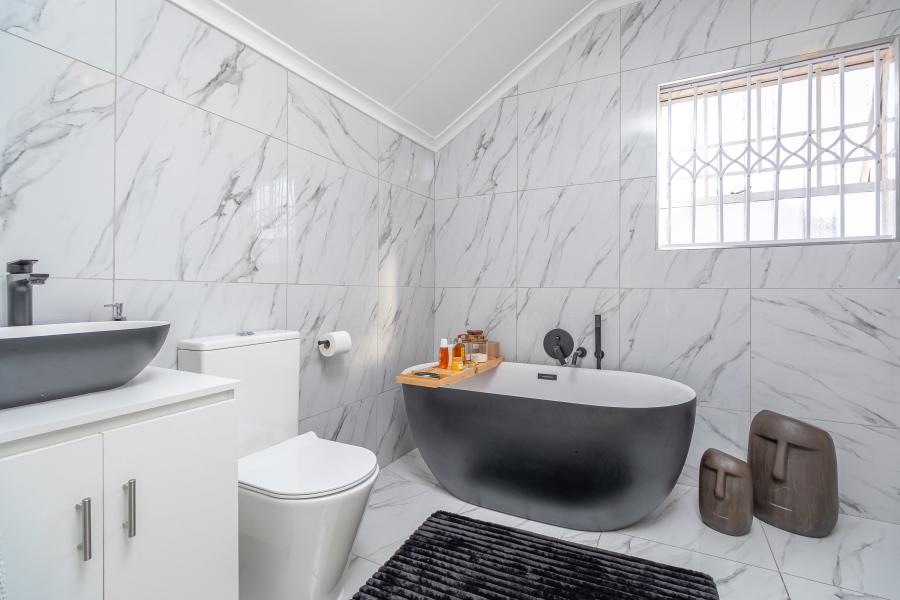 4 Bedroom Property for Sale in Fourways Gauteng