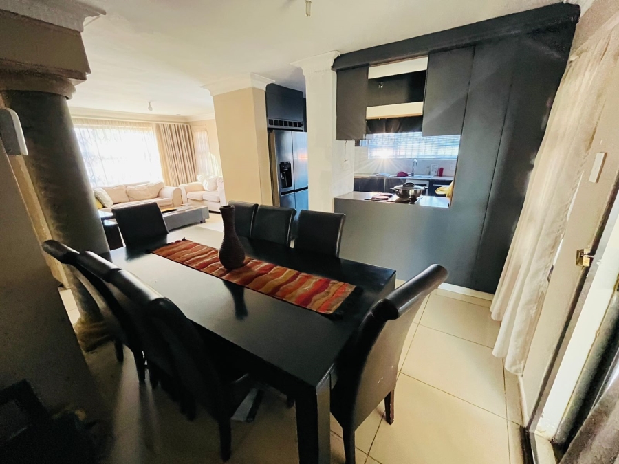 4 Bedroom Property for Sale in Soshanguve WW Gauteng