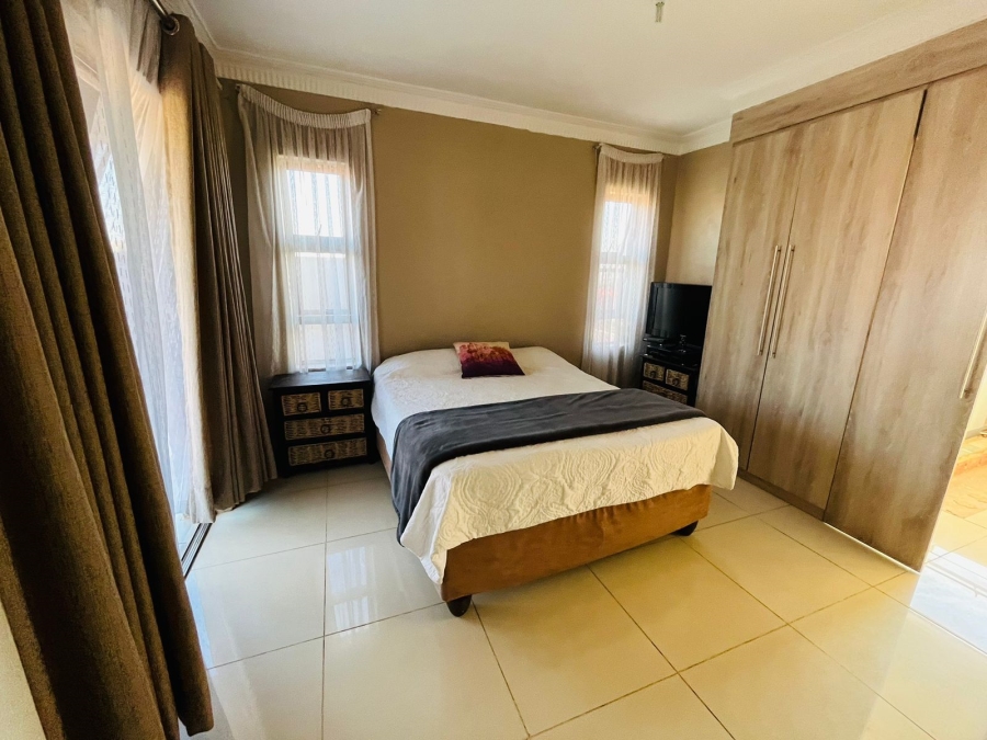4 Bedroom Property for Sale in Soshanguve WW Gauteng