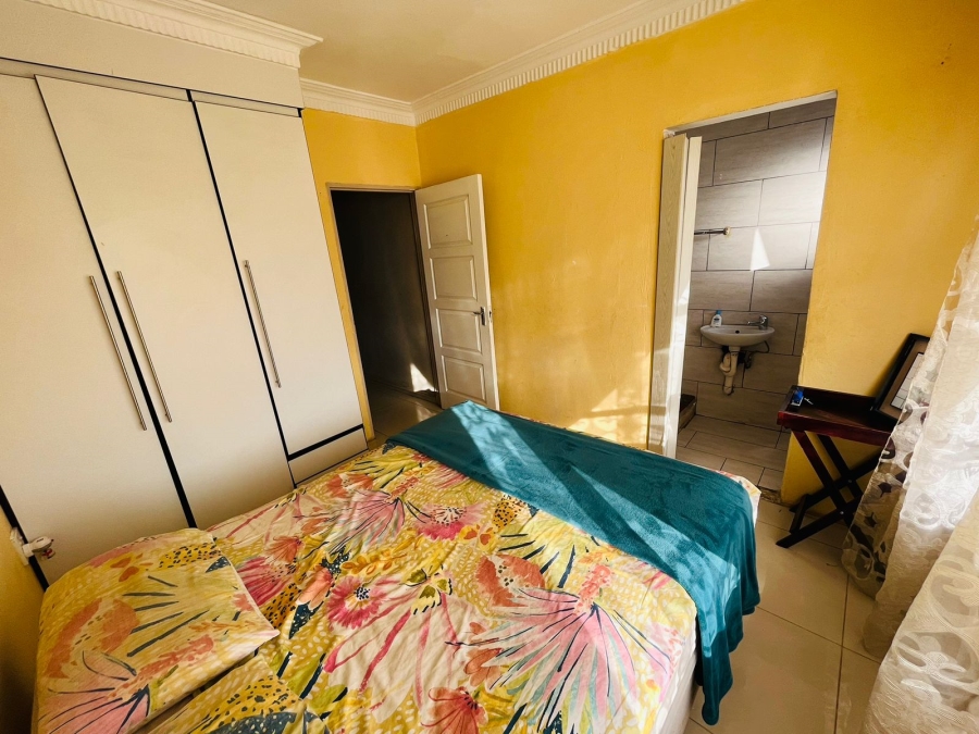 4 Bedroom Property for Sale in Soshanguve WW Gauteng
