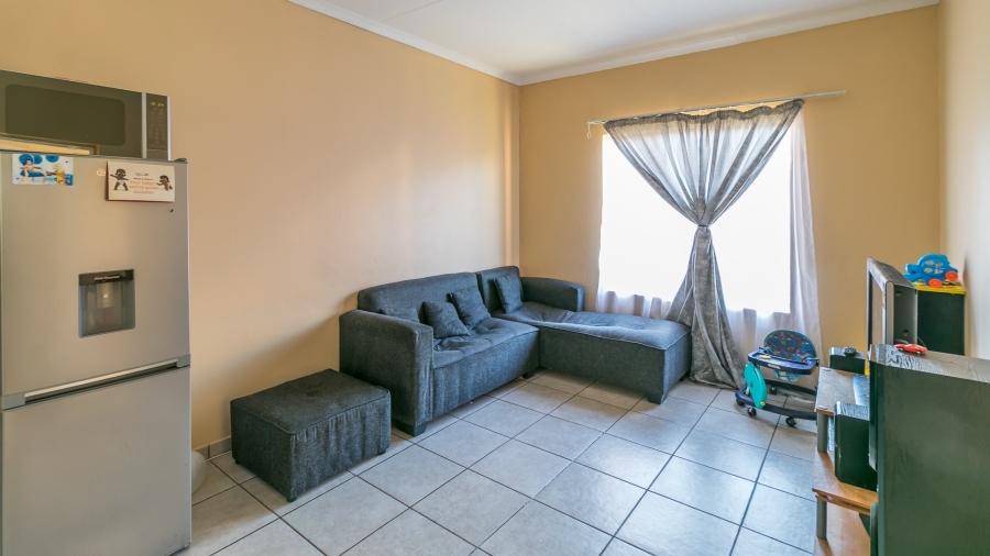 1 Bedroom Property for Sale in Grand Central Gauteng