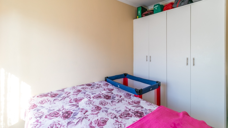 1 Bedroom Property for Sale in Grand Central Gauteng