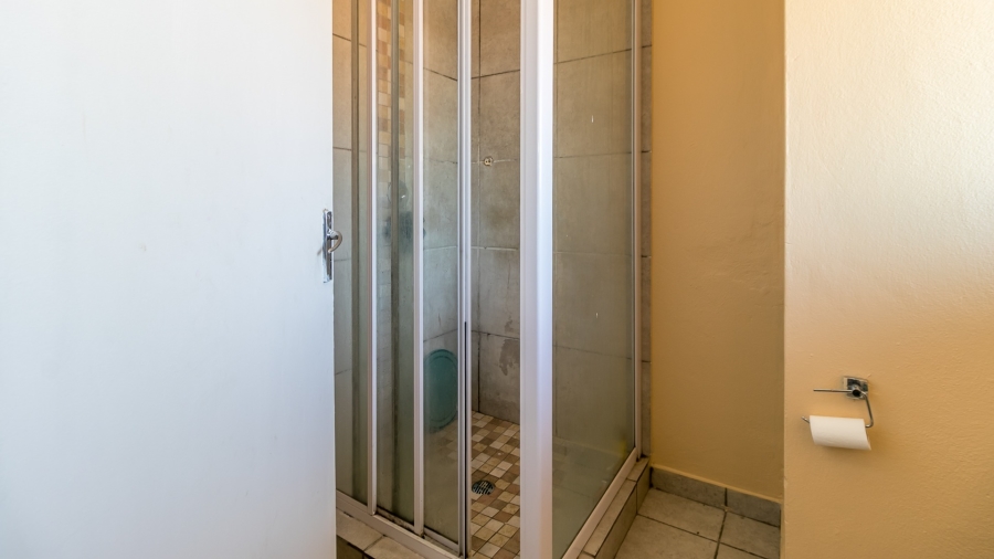1 Bedroom Property for Sale in Grand Central Gauteng