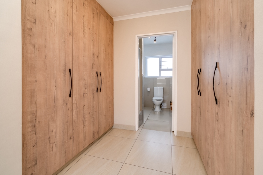 3 Bedroom Property for Sale in Bryanston Gauteng