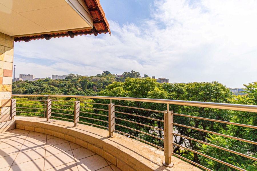 2 Bedroom Property for Sale in Houghton Estate Gauteng