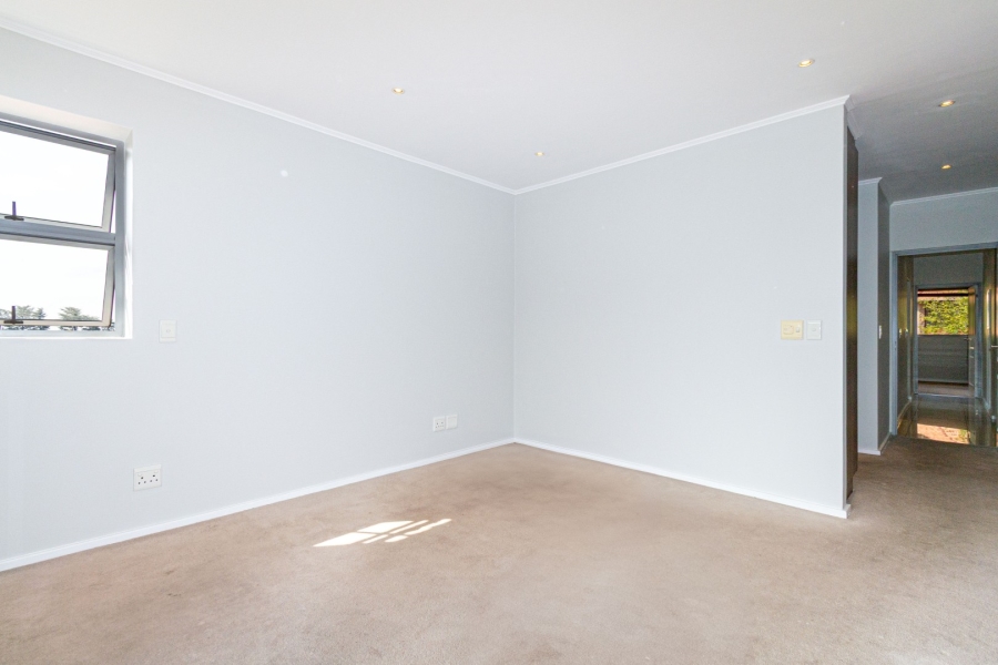 2 Bedroom Property for Sale in Houghton Estate Gauteng
