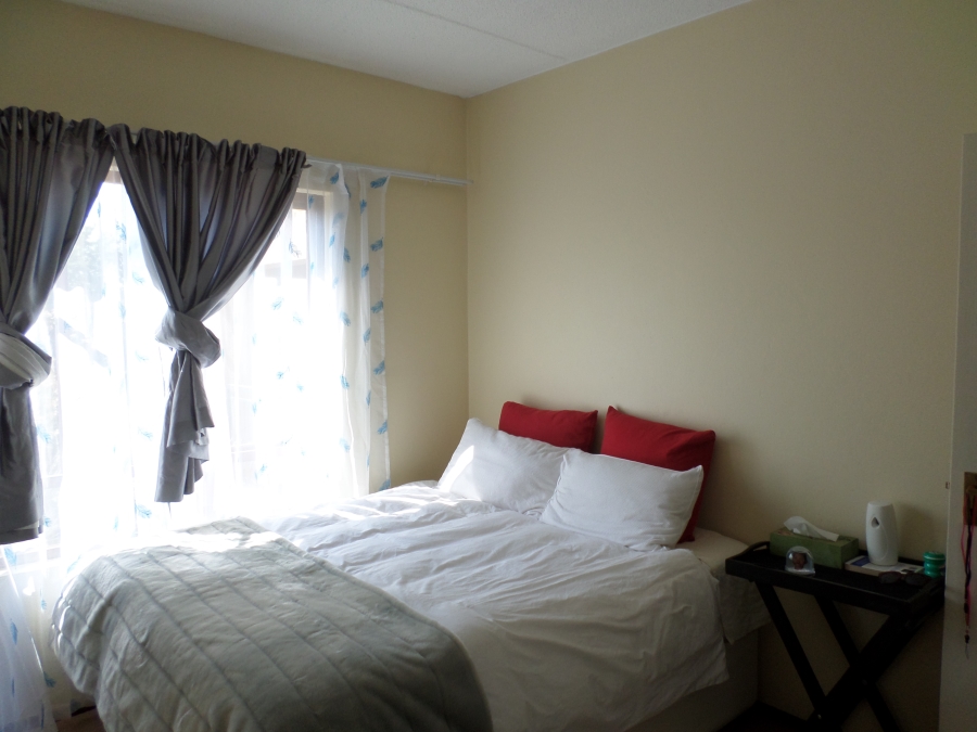 To Let 1 Bedroom Property for Rent in Sunninghill Gauteng