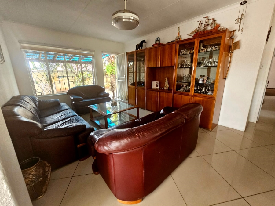 4 Bedroom Property for Sale in Brackendowns Gauteng