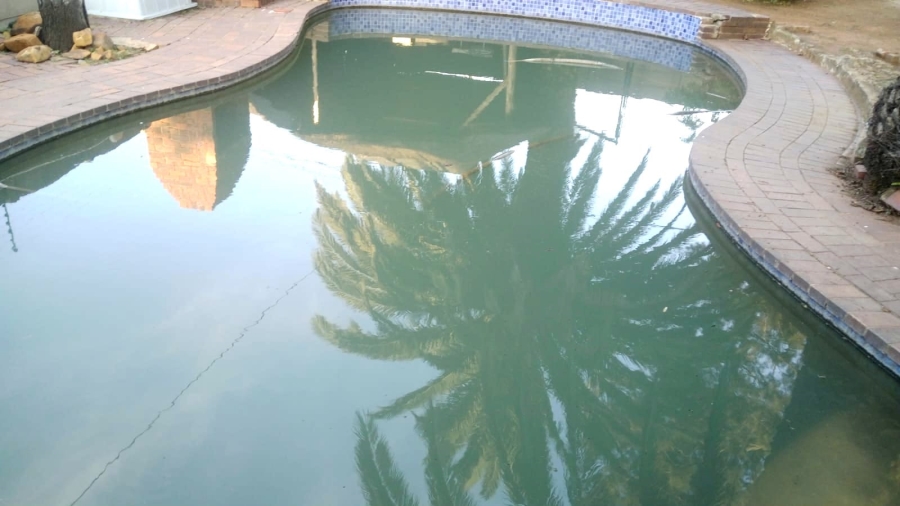 4 Bedroom Property for Sale in Brackendowns Gauteng