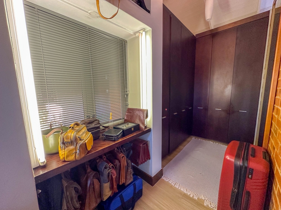 To Let 3 Bedroom Property for Rent in Midstream Estate Gauteng