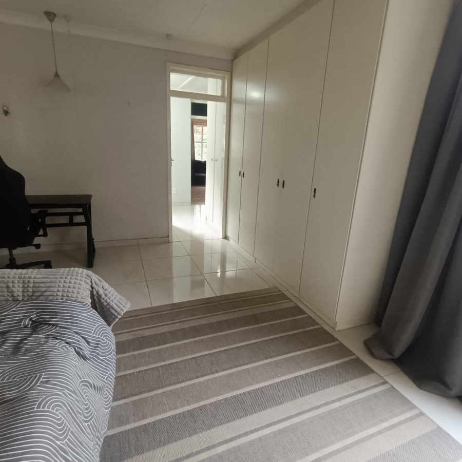 To Let 1 Bedroom Property for Rent in Linden Gauteng