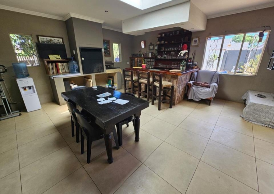 4 Bedroom Property for Sale in Brackendowns Gauteng