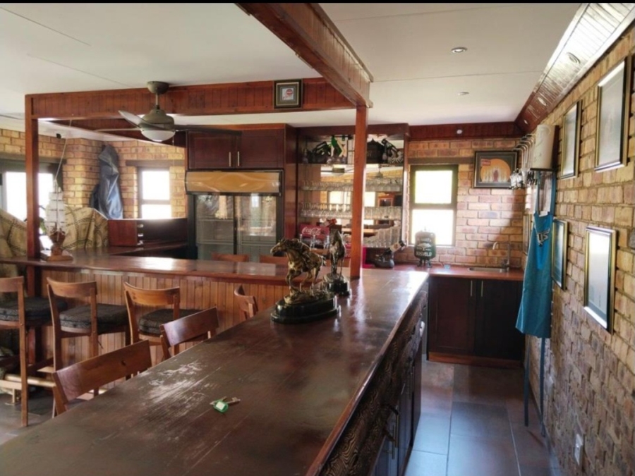 4 Bedroom Property for Sale in Brackendowns Gauteng