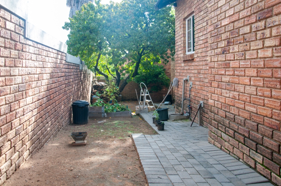 To Let 2 Bedroom Property for Rent in Kyalami Hills Gauteng
