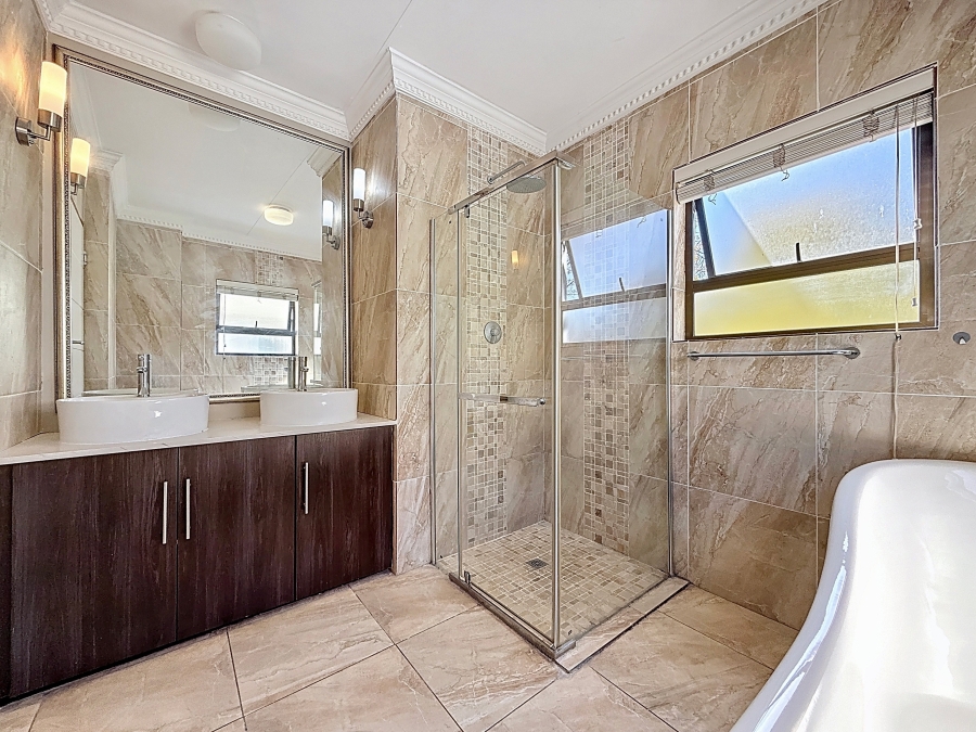 4 Bedroom Property for Sale in Equestria Gauteng