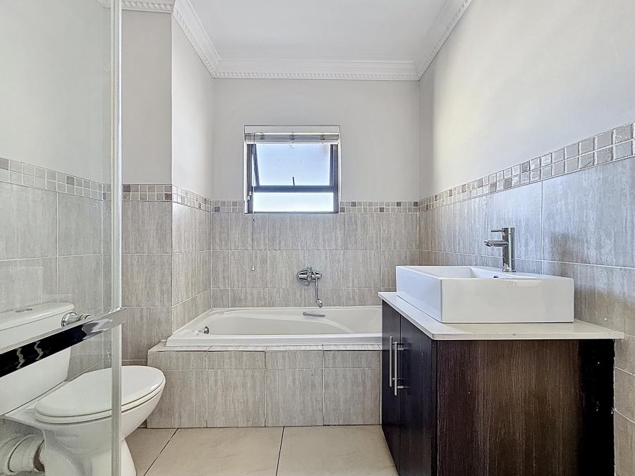 4 Bedroom Property for Sale in Equestria Gauteng
