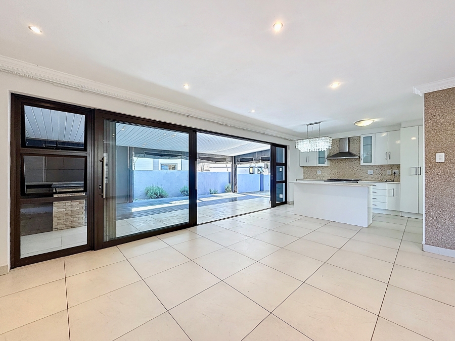 To Let 4 Bedroom Property for Rent in Equestria Gauteng