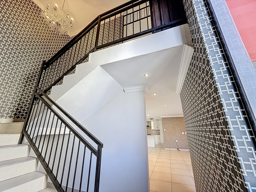To Let 4 Bedroom Property for Rent in Equestria Gauteng