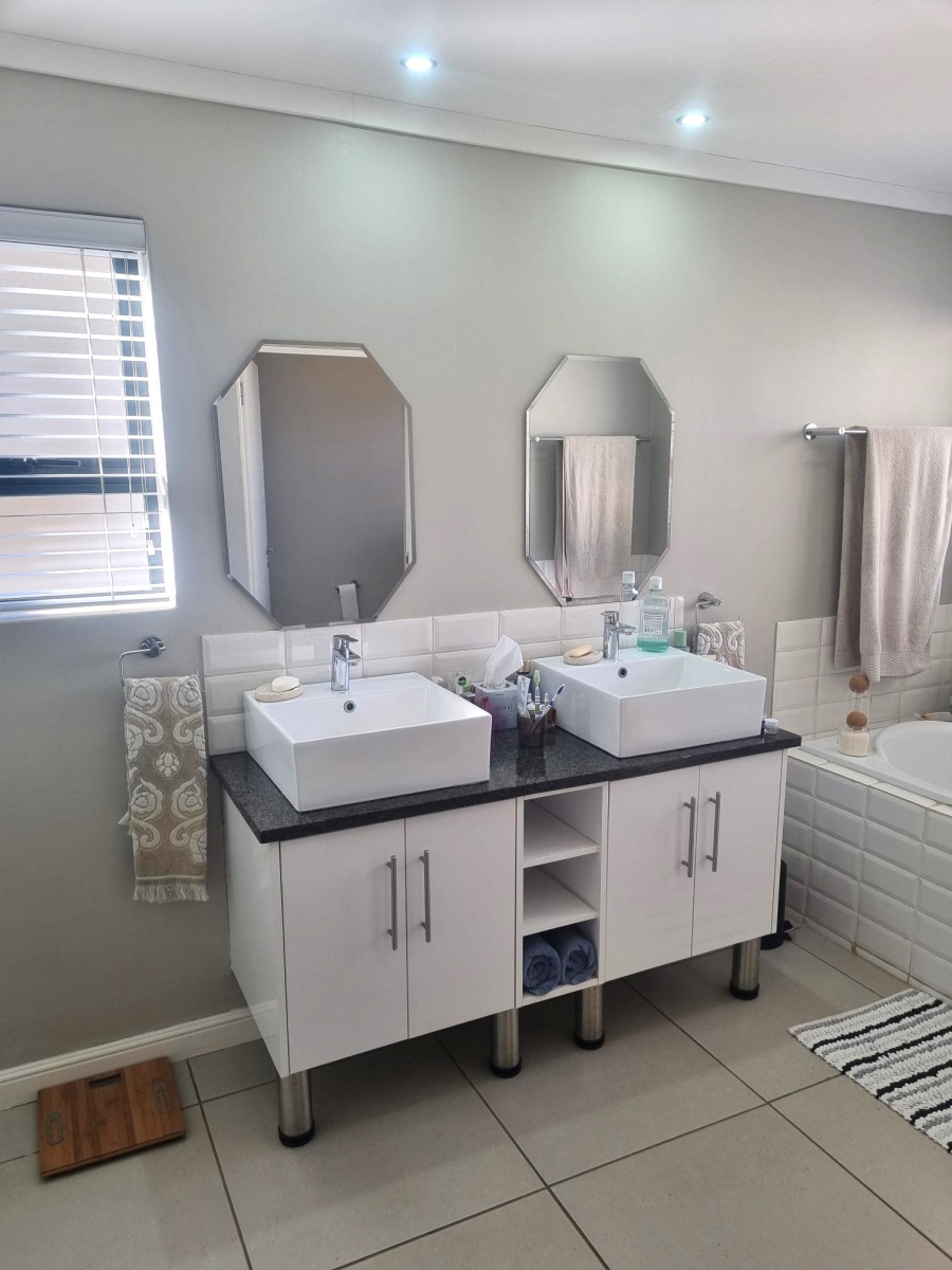 To Let 3 Bedroom Property for Rent in Tijger Valley Gauteng