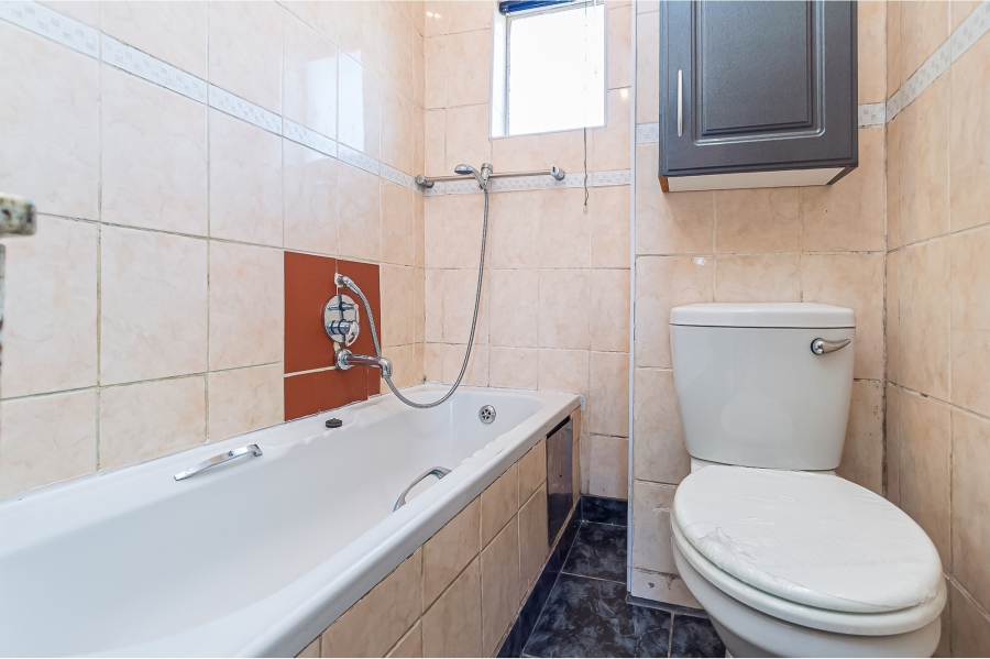 2 Bedroom Property for Sale in Eden Glen Gauteng