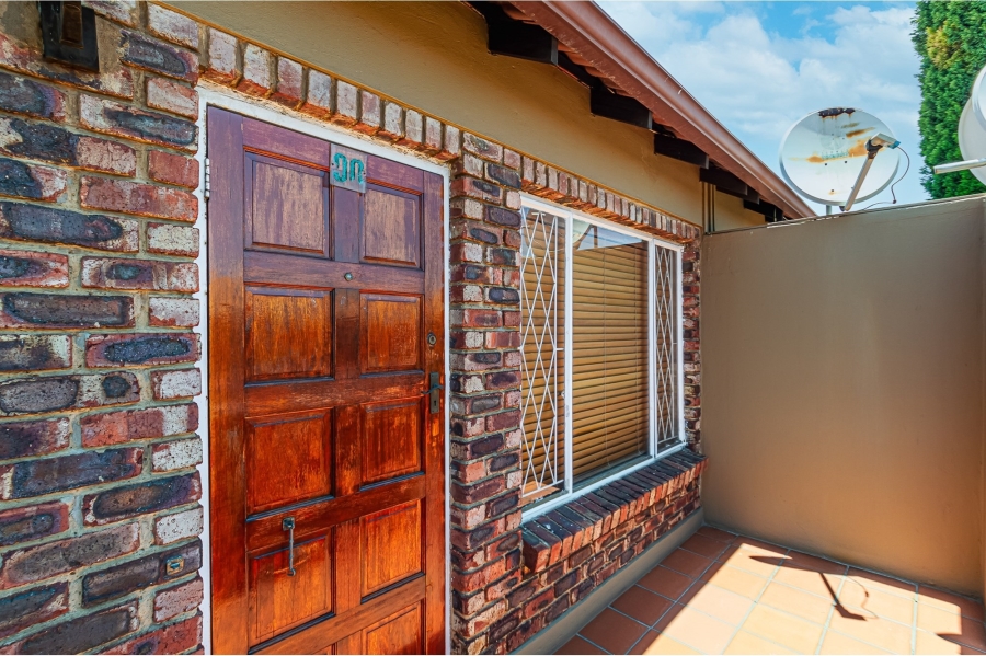 2 Bedroom Property for Sale in Eden Glen Gauteng