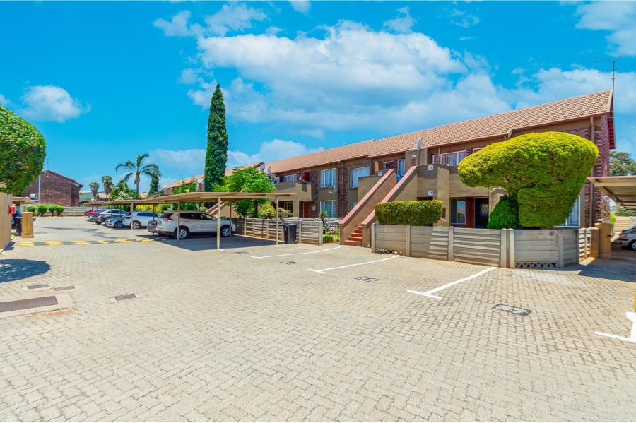 2 Bedroom Property for Sale in Eden Glen Gauteng