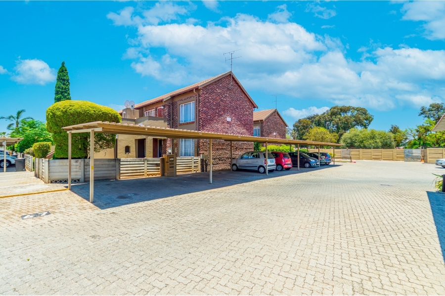 2 Bedroom Property for Sale in Eden Glen Gauteng